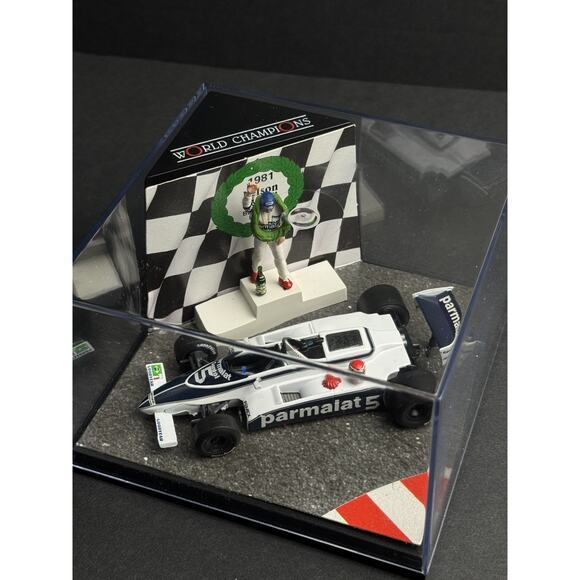 QUARTZO 1/43 F1 'World Champions' Brabham-BMW BT-49C Nelson Piquet QWC99014 - Picture 5 of 9